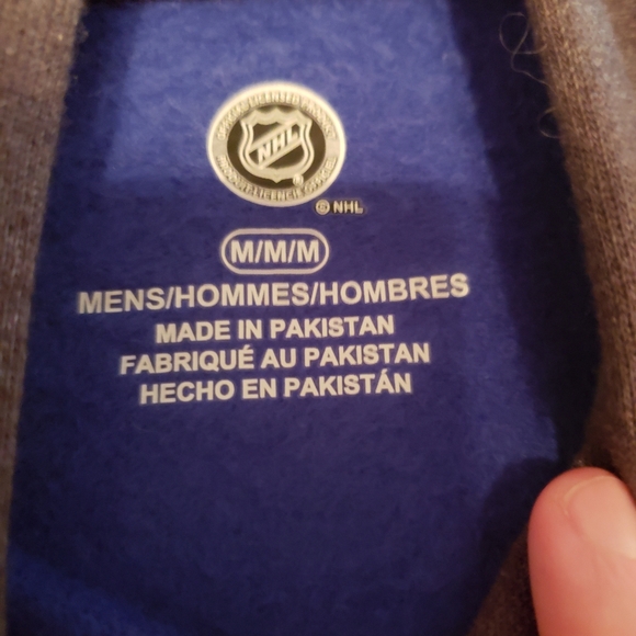 🏒 Tampa Bay Lightnig Hockey Hoodie 🏒 - Picture 3 of 4